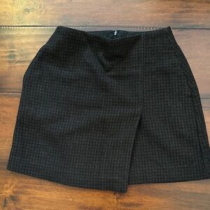 Uniqlo Black Mini Skirt